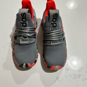 Adidas Kids Sneakers in Gray and Orange